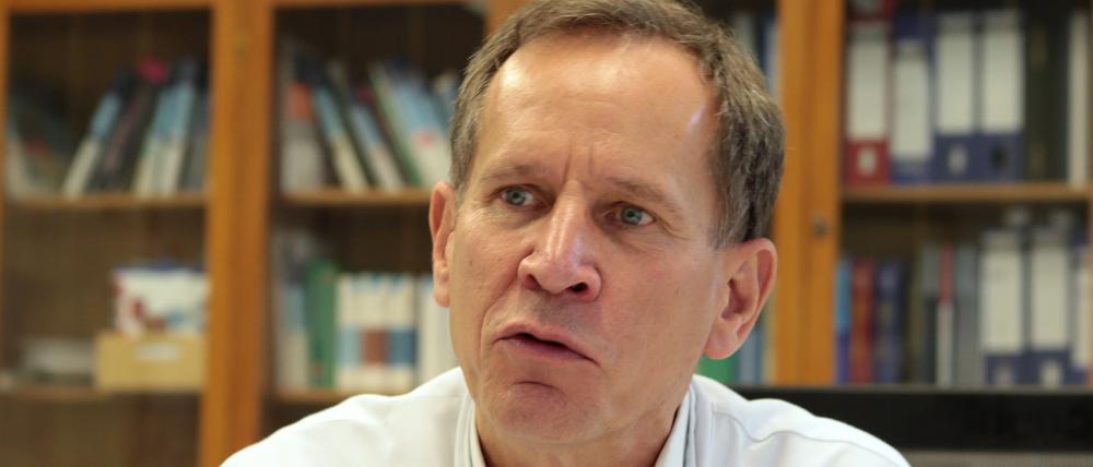 Prof.Dr. Georg Ebersbach, Chefarzt des Neurologischen Fachkrankenhauses für Bewegungsstörungen/Parkinson in Beelitz-Heilstätten.