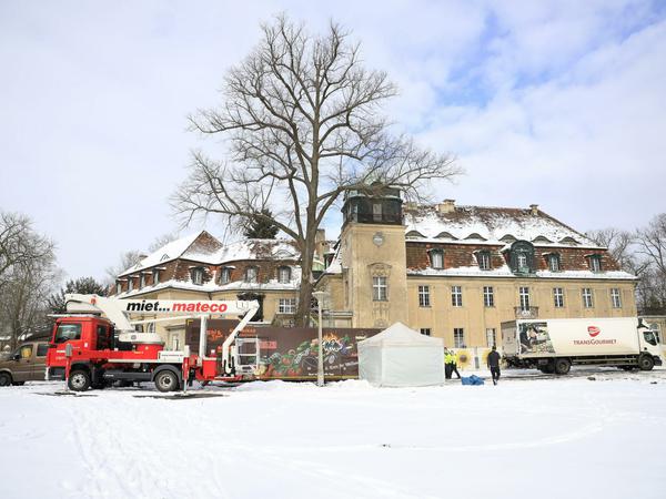 Während der Dreharbeiten in Marquardt im Februar 2021 lag Schnee.