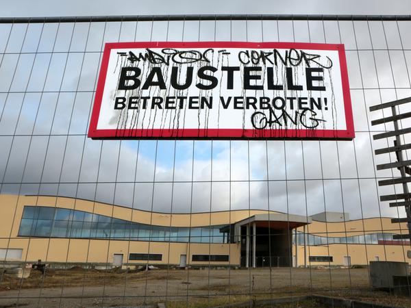 Die Kristall Bäder AG errichtete nur einen Rohbau, kassierte dafür aber 16 Millionen Euro von der Stadt.