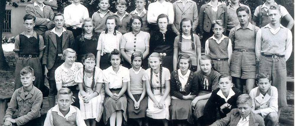 Das Klassenfoto entstand im Sommer 1938. In der mittleren Reihe links: Hans-Peter Olschowski, neben ihm Günter Grothe.