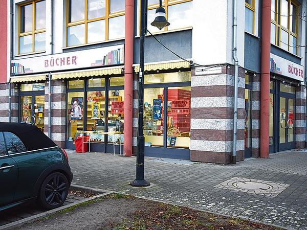 Der Buchladen "Huwe und Sperfeld" in Bergholz-Rehbrücke heißt bald "Buchkultur".