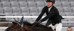 Annika Schleu hatte in Tokio nach zwei Disziplinen auf Goldkurs gelegen, ehe das ihr zugeloste Pferd mehrfach verweigerte.